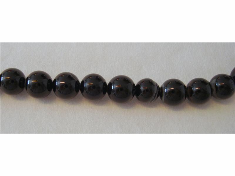 Sort agat med årer. 8 mm perler på 40 cm streng