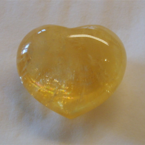 Art. 3411 I Kalsitt hjerte 3x4cm. fargenyanser vil variere