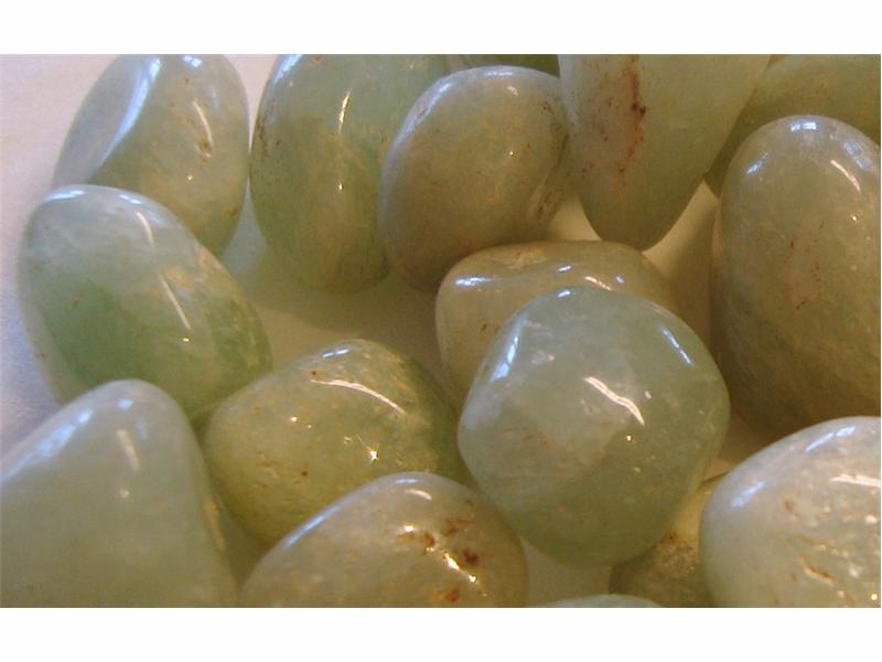 Art. 3531 Grønn Aventurin Tromlet . Størrelse på steinene, 1,5 - 2,5 cm. Steinene er uten hull. Pose med 250 gram. - Bilde 3