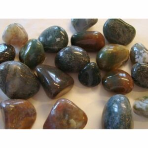 Art. 3507 Moseagat , tromlet. Størrelse på steinene 1-3 cm. Steinene er uten hull. Pose med 250 gram.