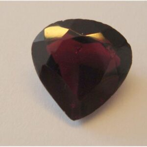 Art. 2419 Granat fasettslipt 12x12mm hjerte