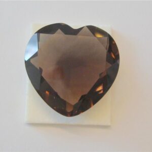 Art. 2479 Røykkvarts fasettslipt 30x30mm hjerte.